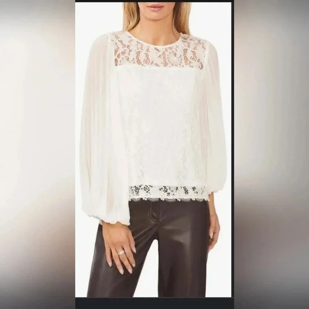 halogen Medium‎ Pleated Sleeve Lace Blouse in New Ivory